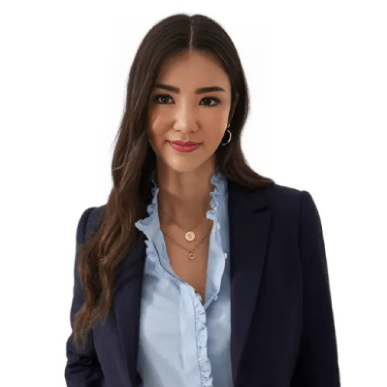 female headshot (20)